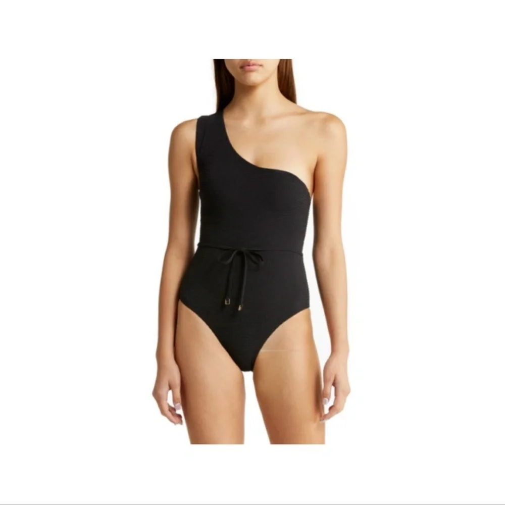 NEW $150 Sea‎ Level [ 8 US ] Messina One Shoulder One Piece Swimsuit Black